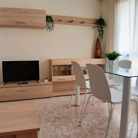 Charming 3-bedroom In Corralejo, Lanzarote Apartament *