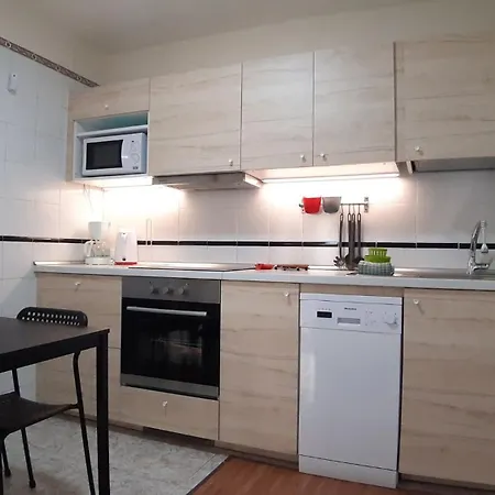 Charming 3-bedroom In Corralejo, Lanzarote Apartament *
